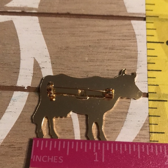 New Old Stock Vintage Cow Brooch-Pin Gold-Tone - Picture 5 of 5